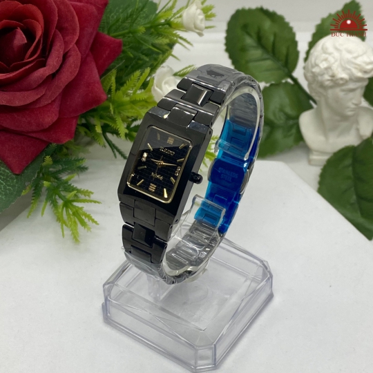 Đồng Hồ Nữ Đá Đúc Rado 6839L Đen