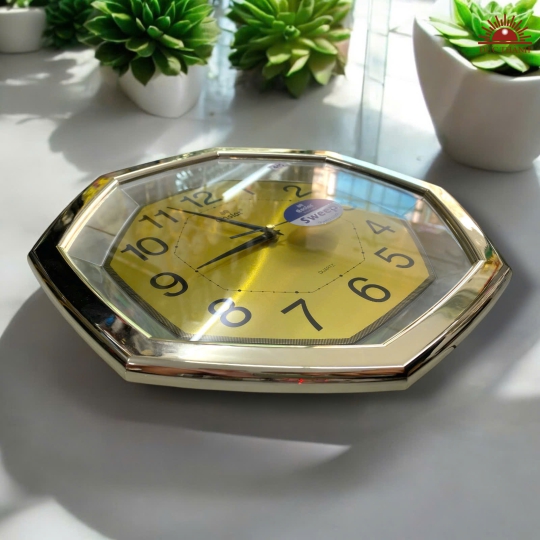 Đồng Hồ Treo Tường Eastar 31 cm - 991 Vàng Vỏ Kính
