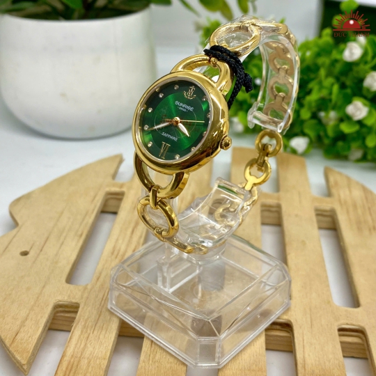 Đồng Hồ Nữ Sunrise - Mặt Xanh Lá  Niềng Vàng 