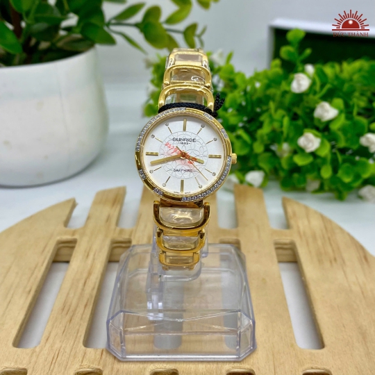 Đồng Hồ Nữ Sunrise - Mặt Trắng Niềng Vàng Đính Đá - 997AA