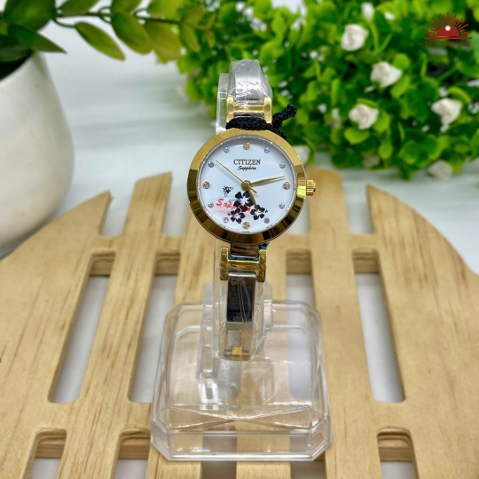 Đồng Hồ Nữ Citizen- Mặt Trắng Niềng Vàng - 7132L