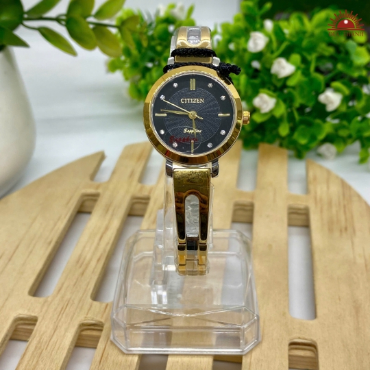 Đồng Hồ Nữ Citizen - Mặt Đen Niềng Vàng - 7115L