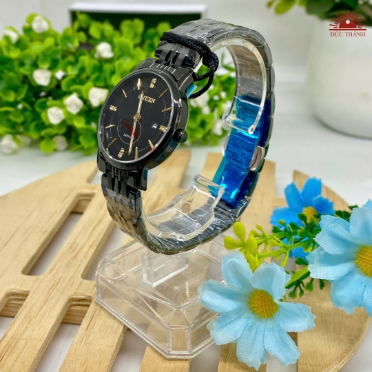 Đồng Hồ Nữ Citizen- Mặt Đen Niềng Đen - C8174