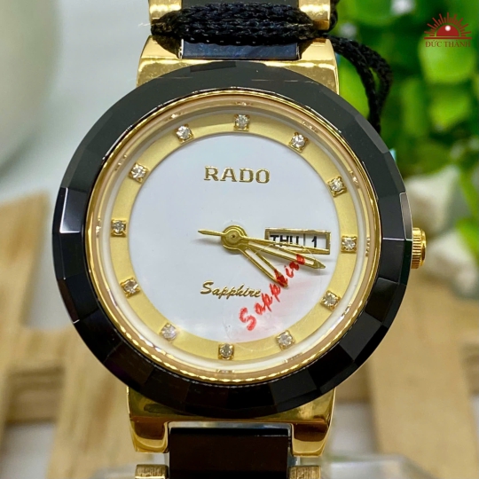 Đồng Hồ Nữ Rado- Mặt Trắng Niềng Đen Đá Sapphire - 680L