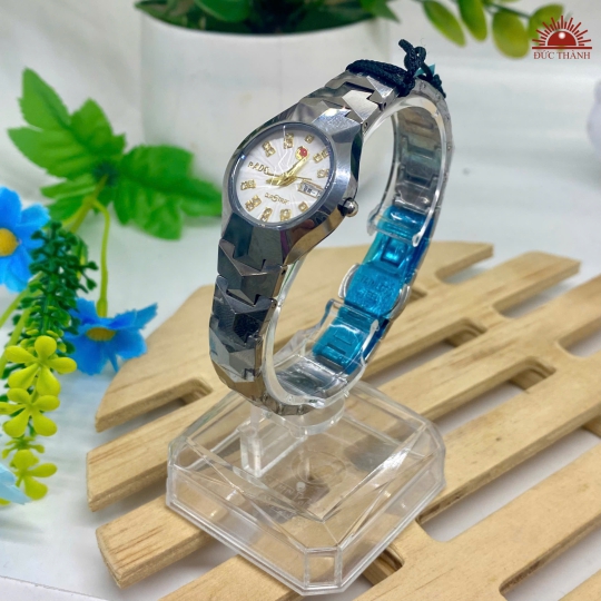 Đồng Hồ Nữ Đá Đúc Rado- Mặt Trắng JH6604LHM